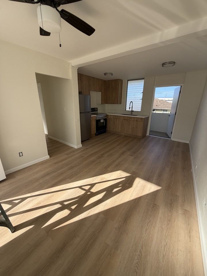 910 Factory St #1 - Photo 7 of 12