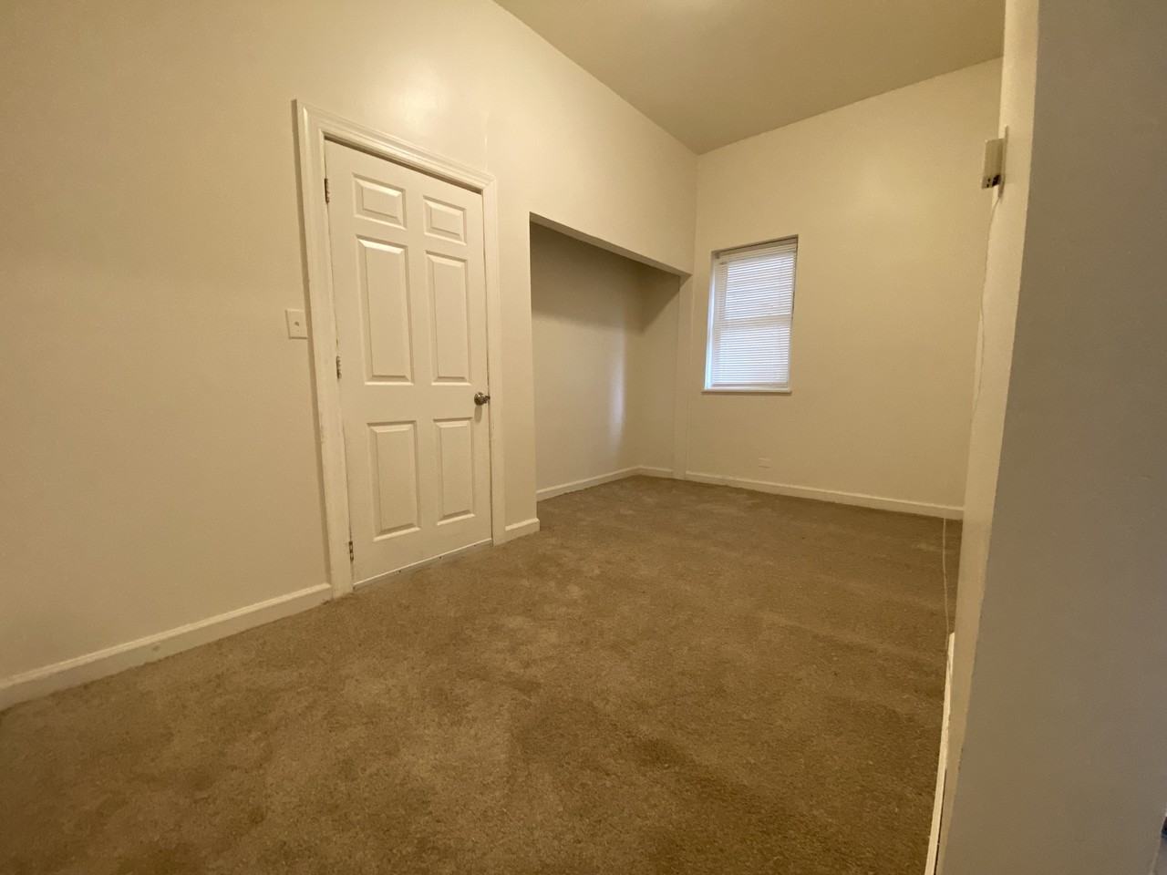 4841 S Loomis Blvd #1REAR - Photo 4 of 9