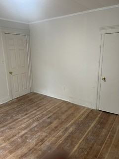 15 Tuthill Ave #3