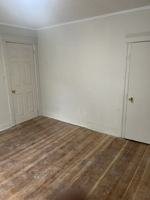 featured image of 15 Tuthill Ave #3