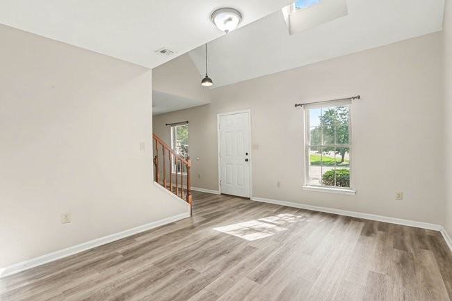 122 S Timber Ct #1 - Photo 2 of 16