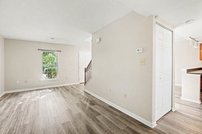 122 S Timber Ct #1 - Photo 4 of 16