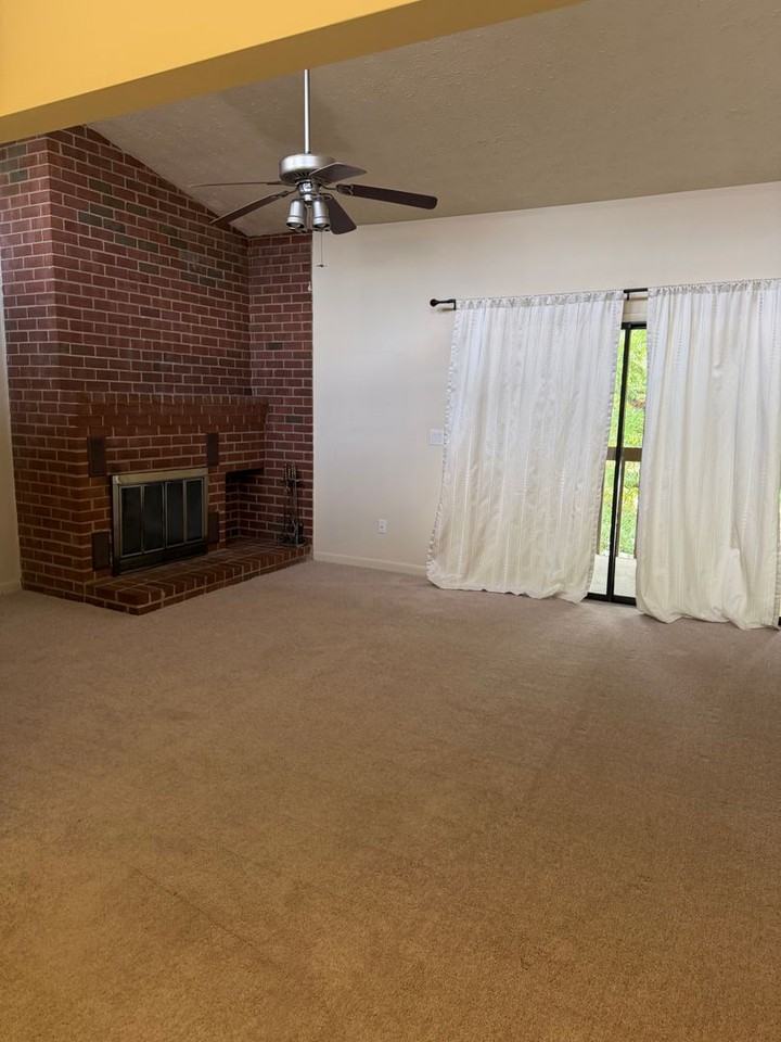 128 Turtle Creek Rd - Photo 2 of 19
