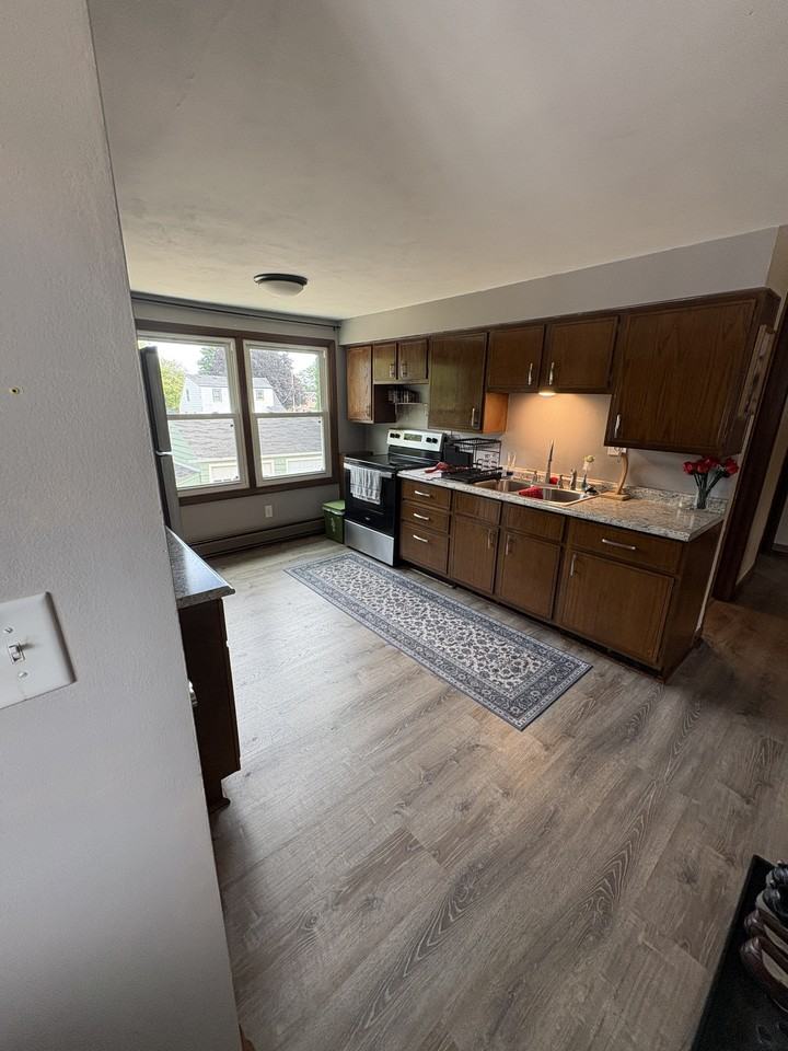 161 Plummer Ave #1 - Photo 3 of 11