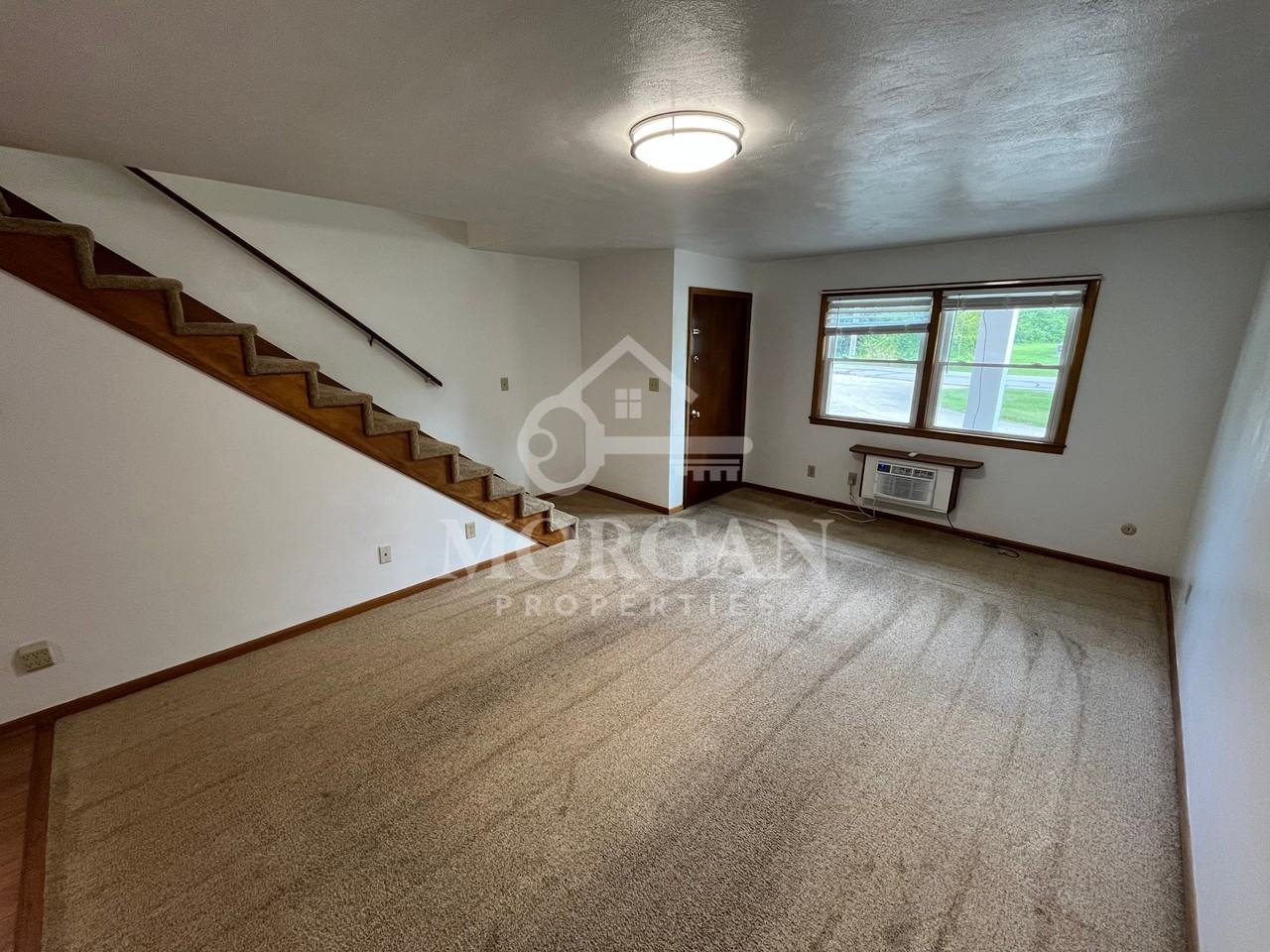 1045 Alhambra Dr #2 - Photo 2 of 7