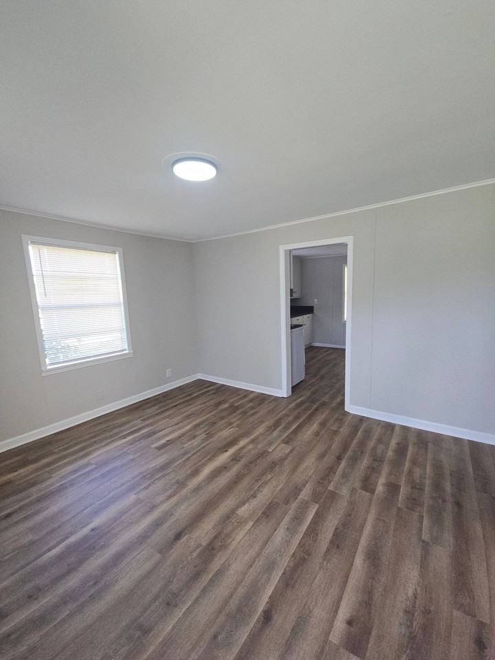 326 Bass St #1 - Photo 7 of 11