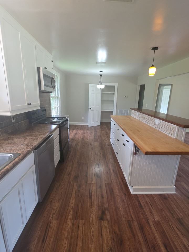 2313 Lynn Rd Nw #1 - Photo 5 of 11
