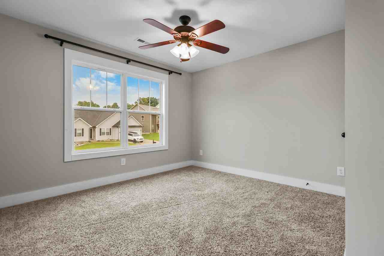 515 Somerset Ln #1 - Photo 4 of 32