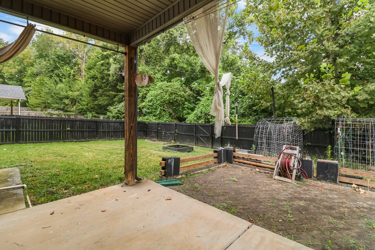 515 Somerset Ln #1 - Photo 5 of 32