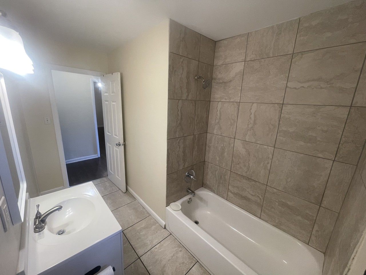 1459 Hawkins St Nw #1 - Photo 6 of 10