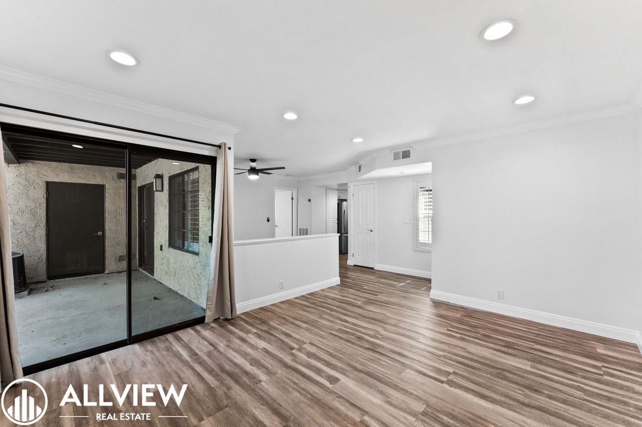 25531 Indian Hill Ln #E - Photo 7 of 22