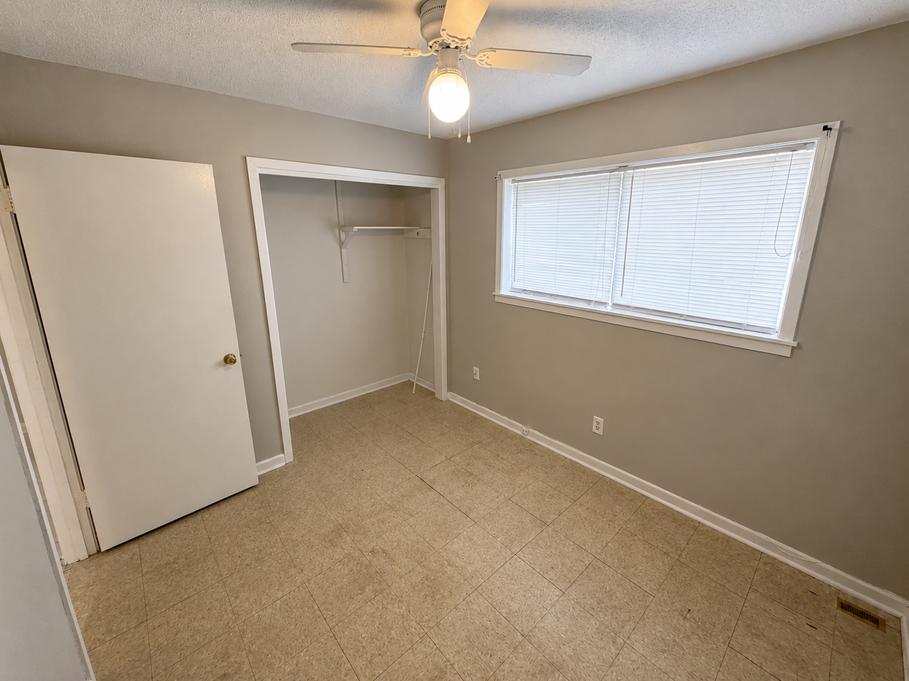 1717 Alison Ave - Photo 6 of 12