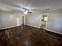1525 James St #1 - Photo 3 of 6