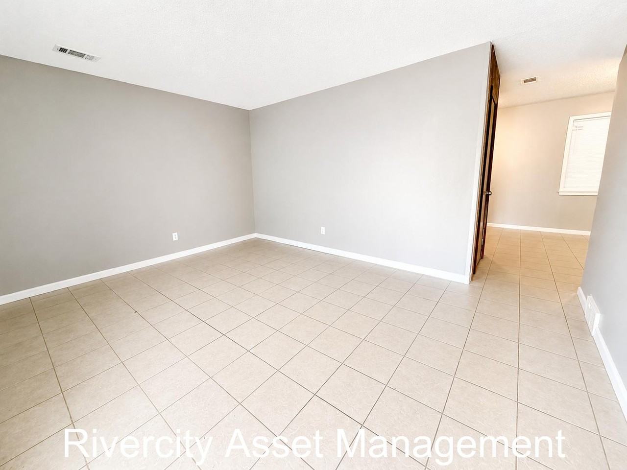 4180 Kerwin Dr #1 - Photo 2 of 8