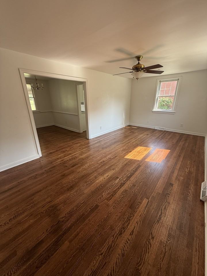 1659 Rockwood Rd #1 - Photo 4 of 22