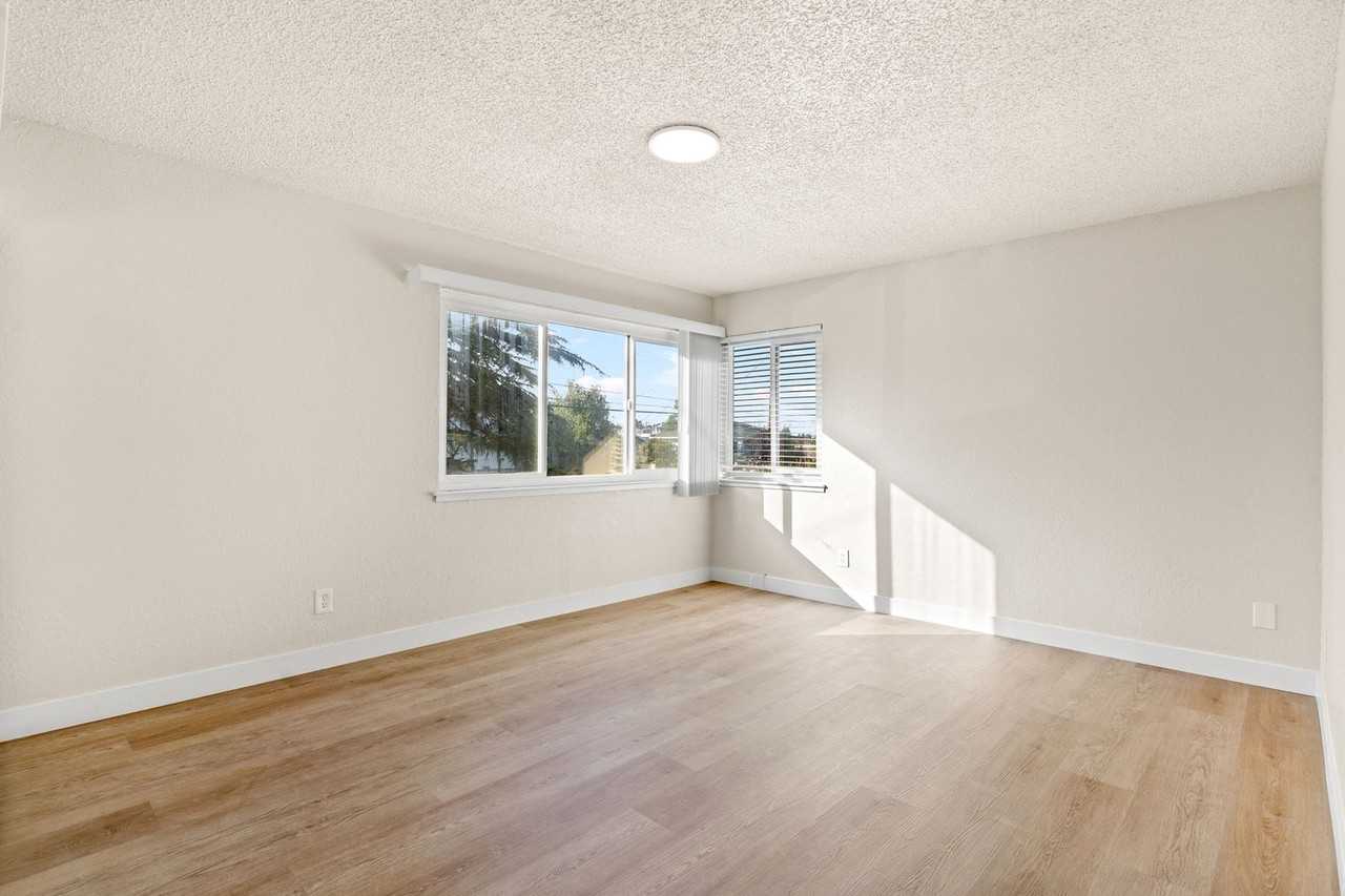 3811 39th Ave #01 - Photo 7 of 12