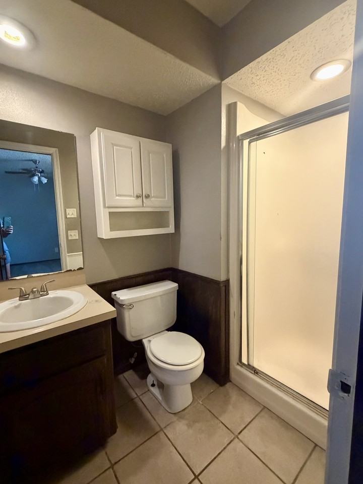109 S Keystone Dr #1 - Photo 7 of 8