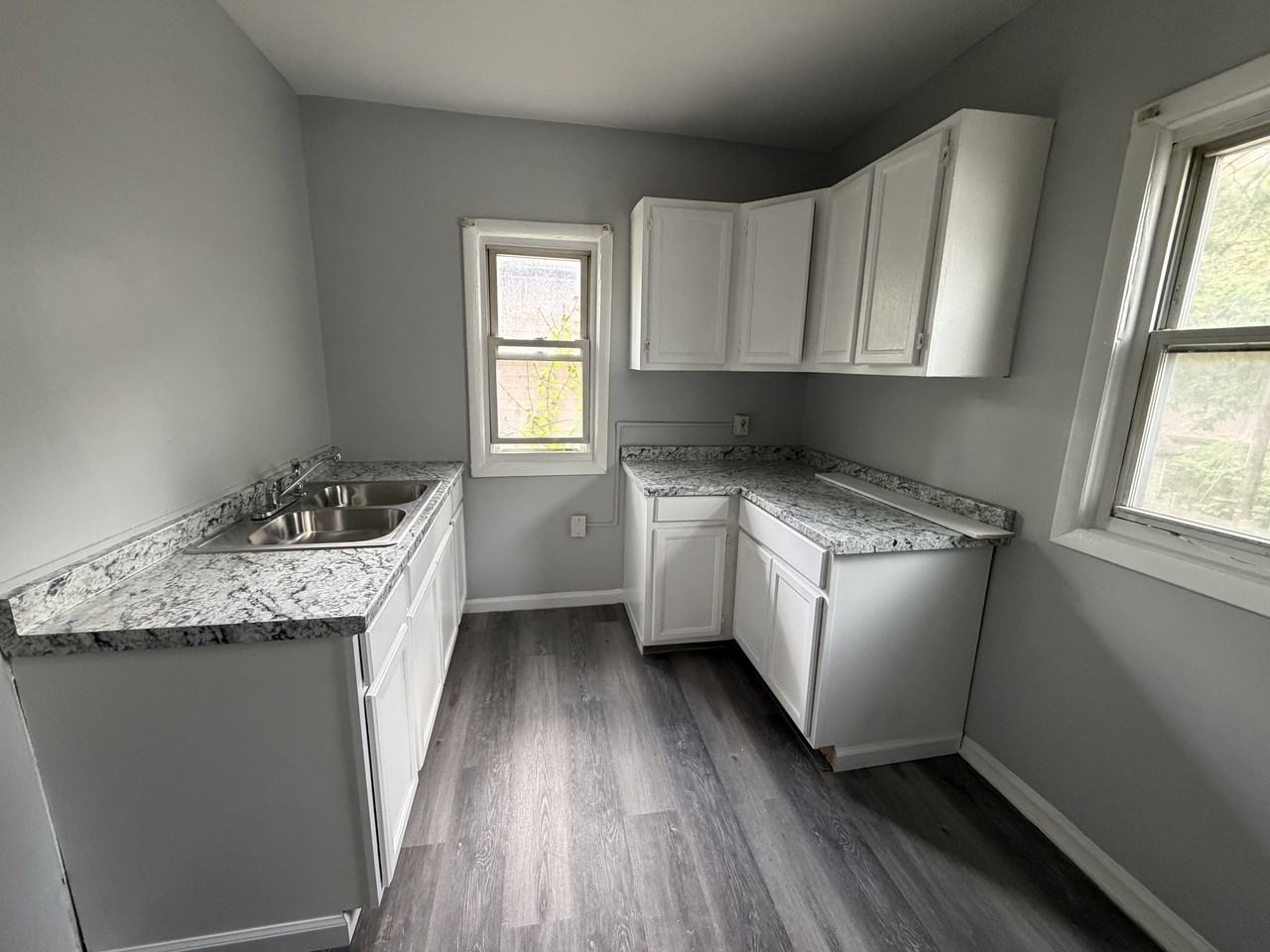 13 Bardin St #3 - Photo 2 of 10