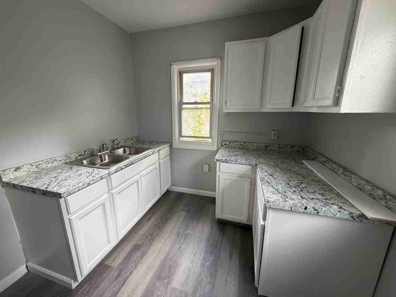 13 Bardin St #3 - Photo 3 of 10