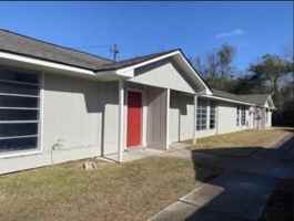 featured image of 608 Yvonne St #608A