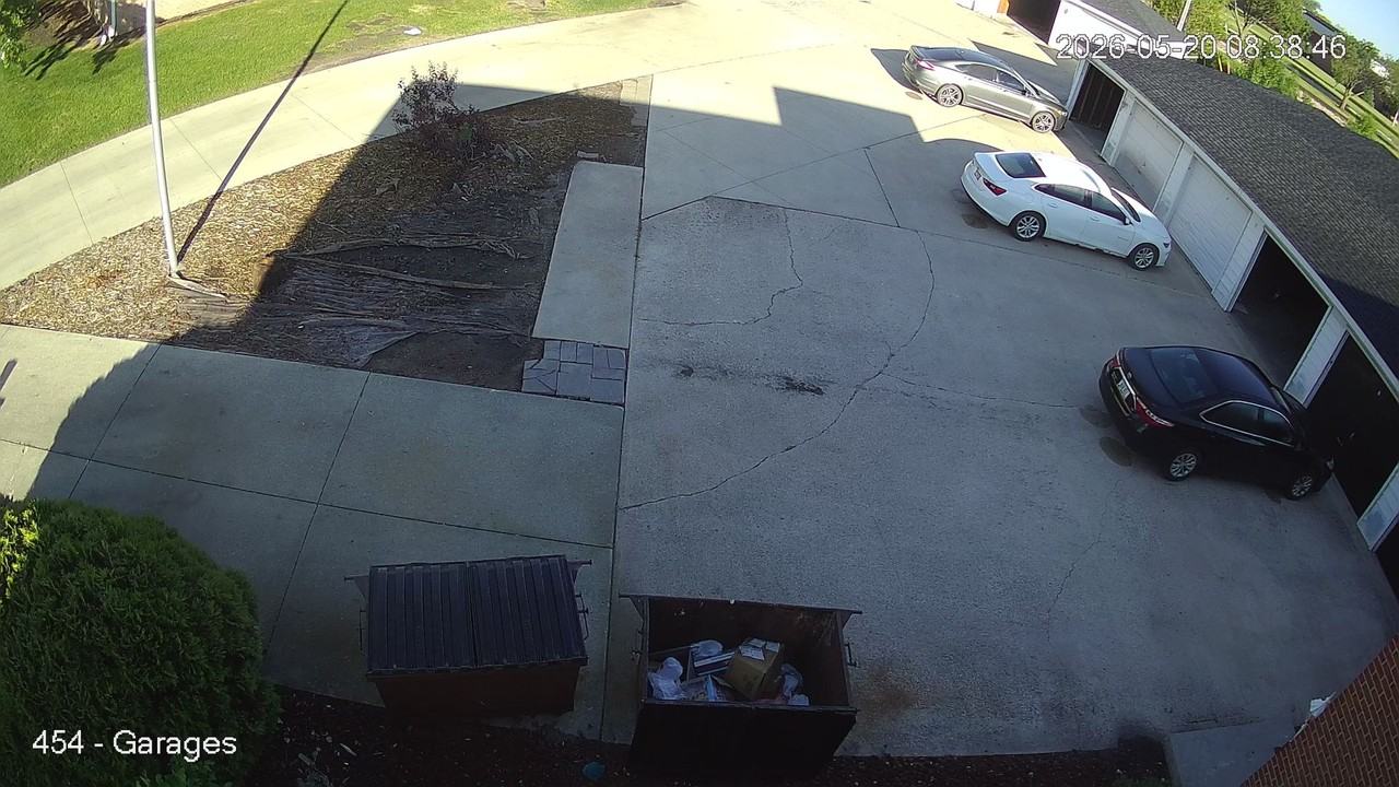Moen Apartments - Photo 4 of 4