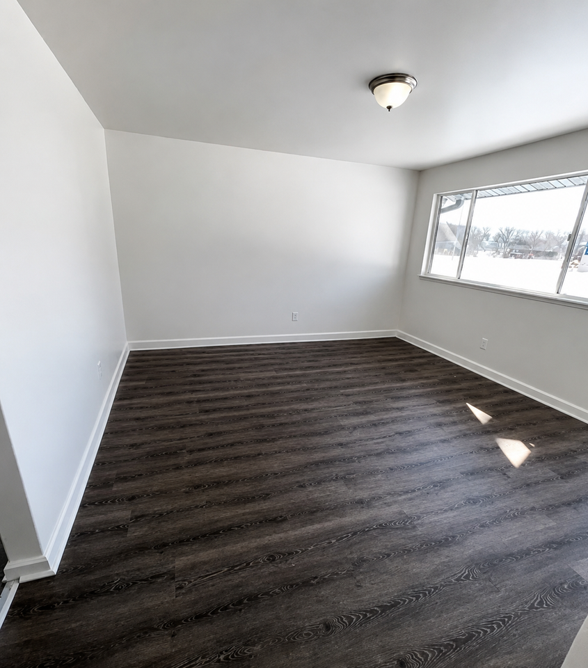 1939 Doris Ave - Photo 2 of 10