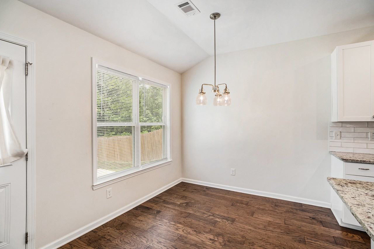4940 Scott Rd #1 - Photo 5 of 20