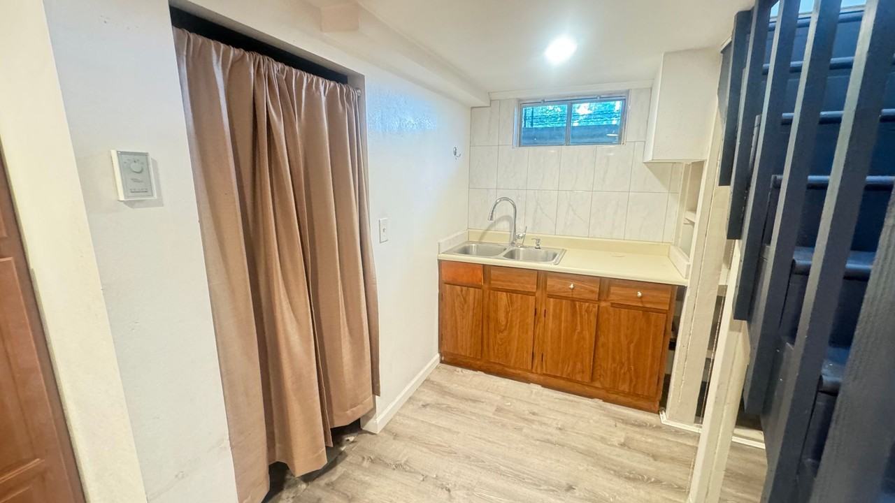 2104 Rickert St - Photo 4 of 7