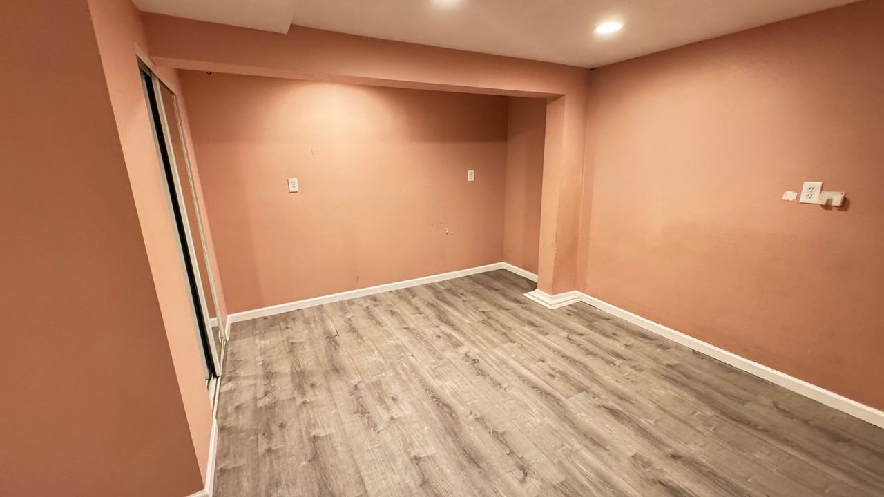 2104 Rickert St - Photo 6 of 7