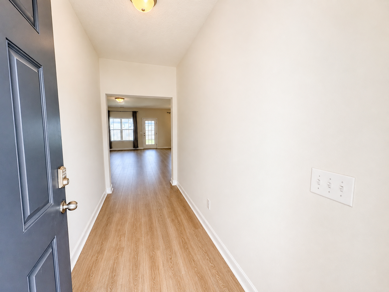 16 Forman Way Se - Photo 3 of 32