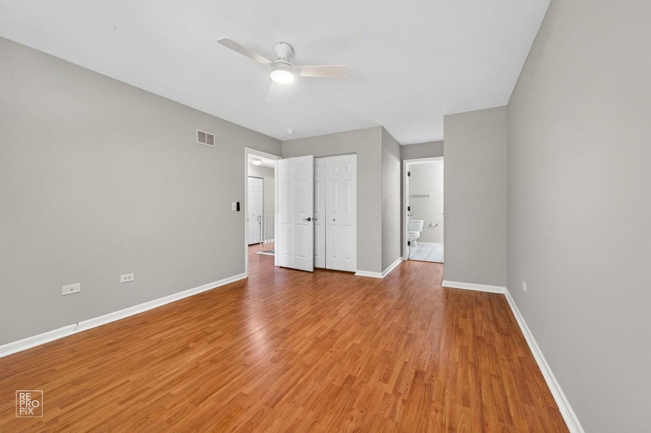 1738 Windward Ave - Photo 4 of 13