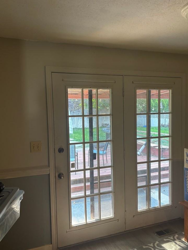 2137 S Belair Dr - Photo 6 of 13