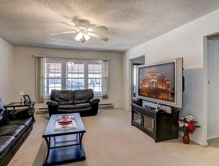 224 Lexington Dr #1 - Photo 2 of 30