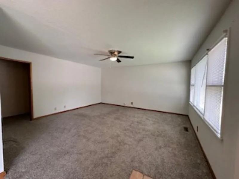 1202 E El Monte St #1 - Photo 7 of 28