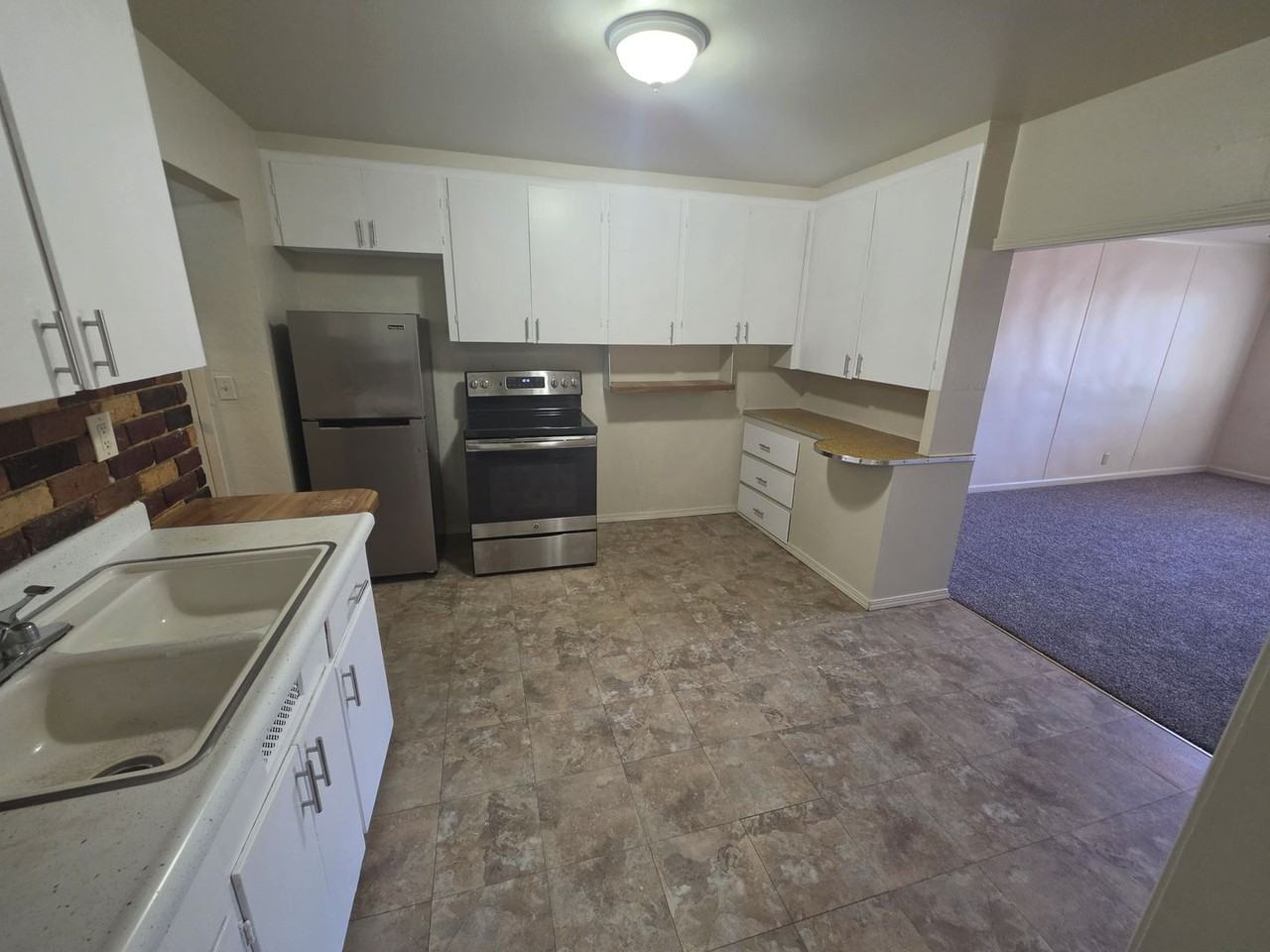 1517 Solano St - Photo 7 of 20