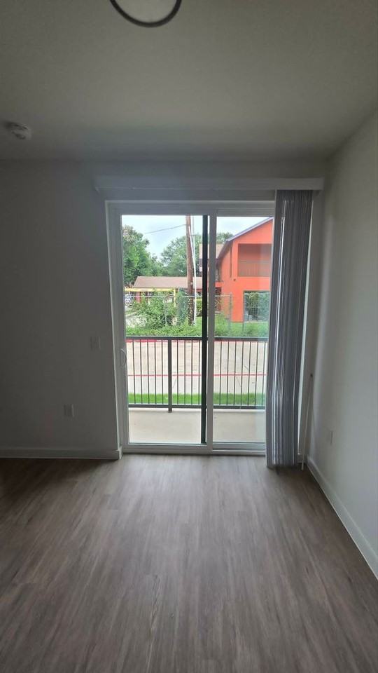 Memorial Apartments - Photo 3 of 20