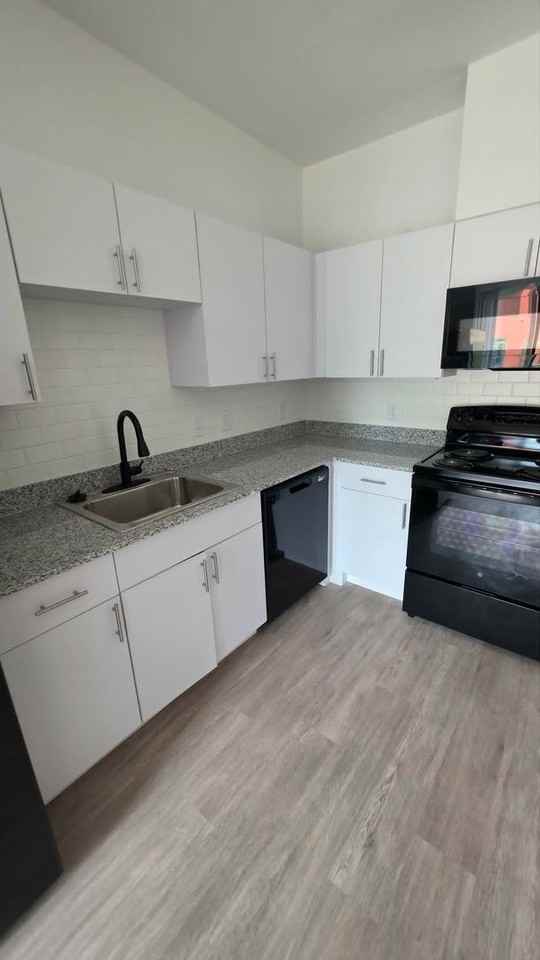 Memorial Apartments - Photo 6 of 20