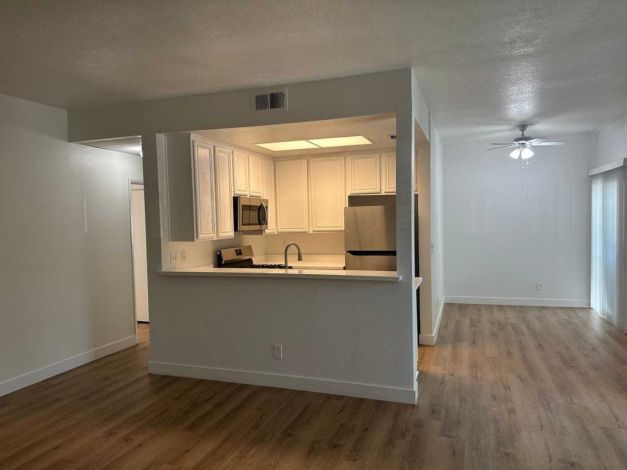 Benefit Apartments - Photo 3 of 29