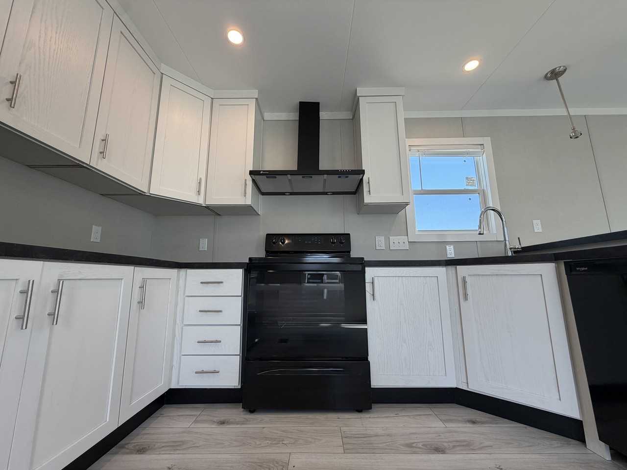 709 N Collins Fwy #31 - Photo 6 of 27