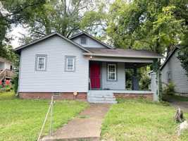 featured image of 2413 Emmett Ave