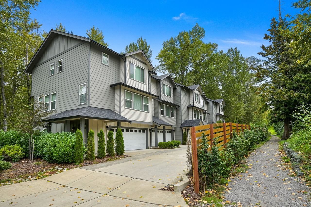 Deemer Road Townhomes - Photo 3 of 3