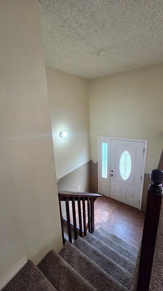 2240 55th St - Photo 2 of 28