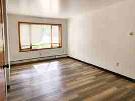 featured image of 604 2nd St