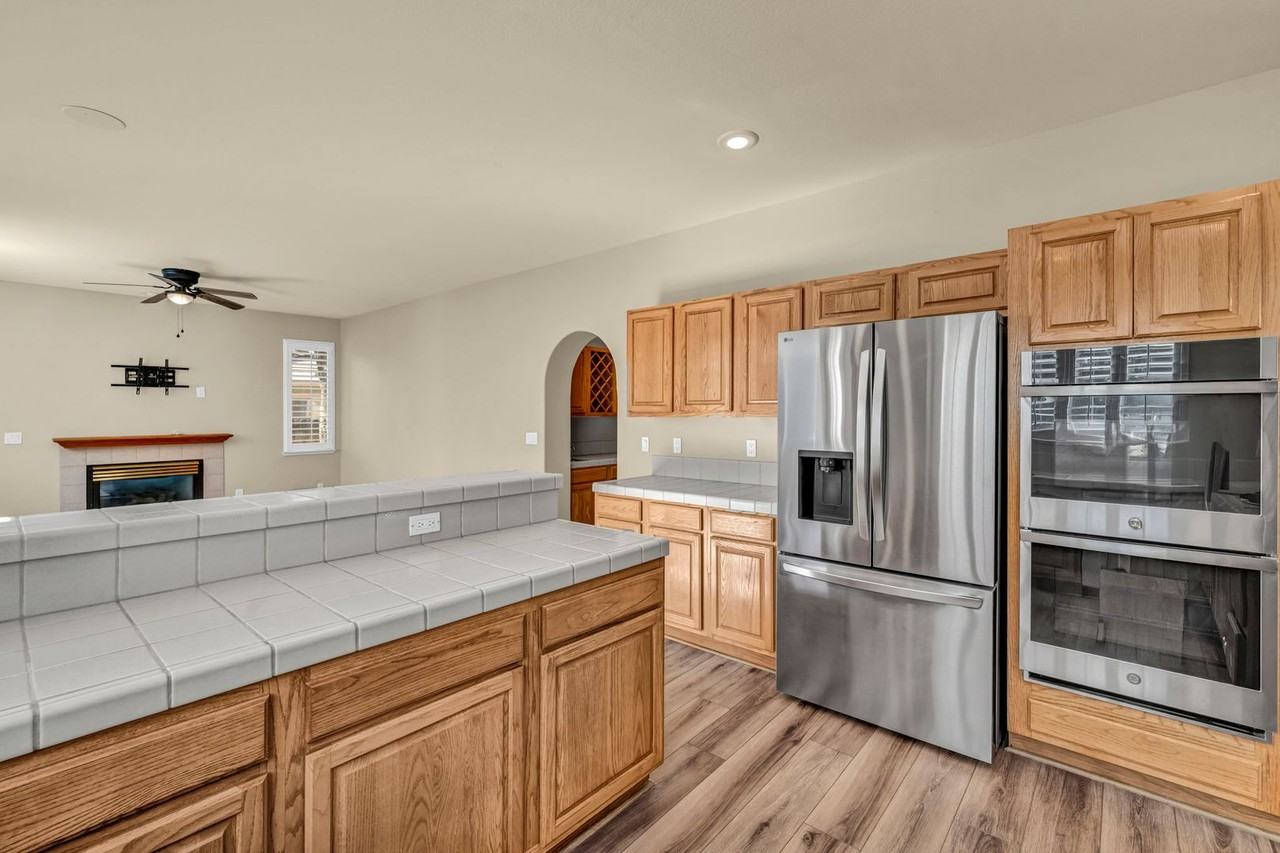 6490 Brookview Cir - Photo 4 of 50