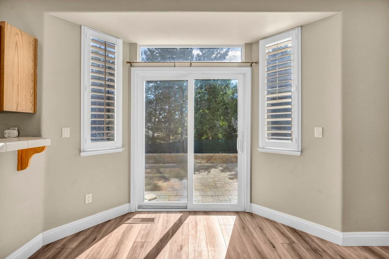 6490 Brookview Cir - Photo 5 of 50