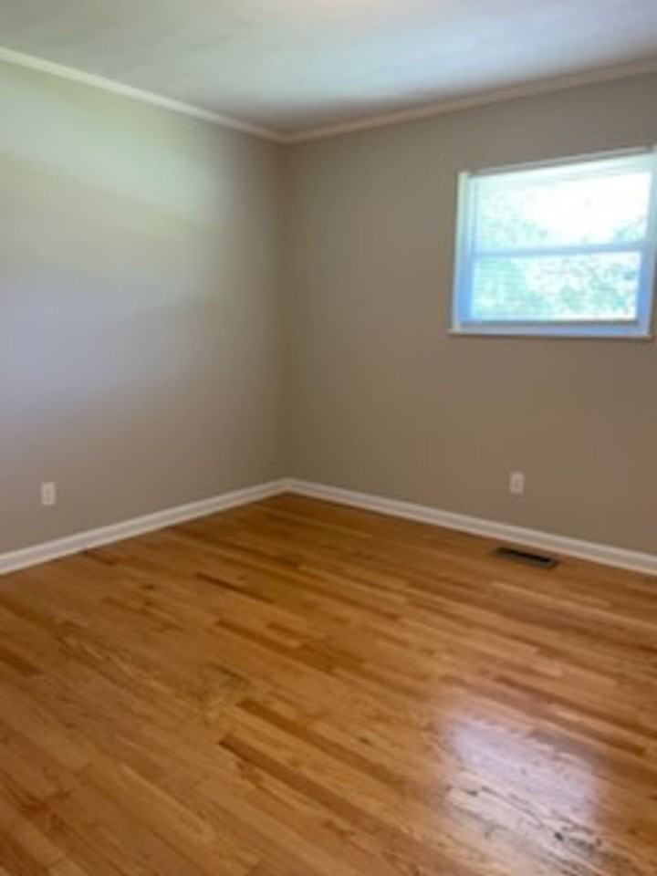 740 Haywood Dr Nw - Photo 2 of 10