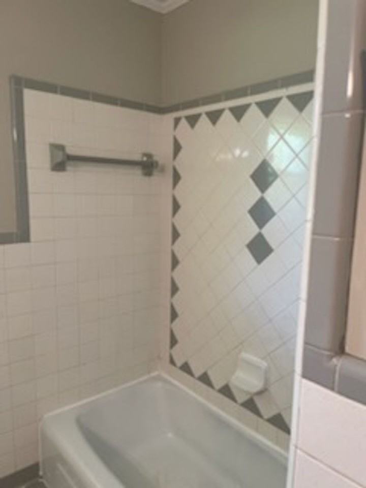 740 Haywood Dr Nw - Photo 5 of 10