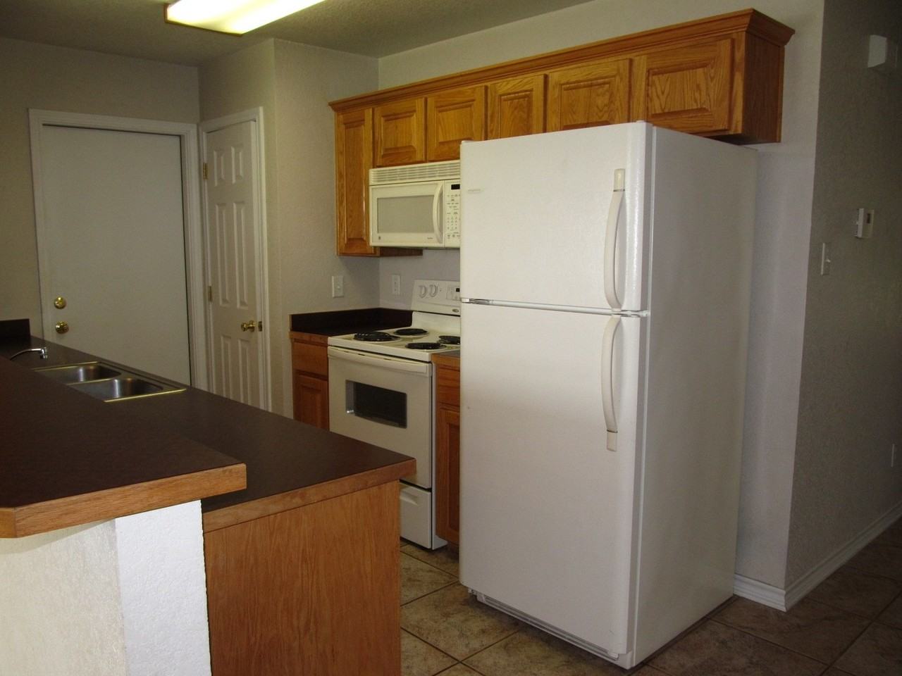 160 Satch Dr #B - Photo 4 of 11