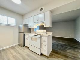 featured image of 126 Scott St