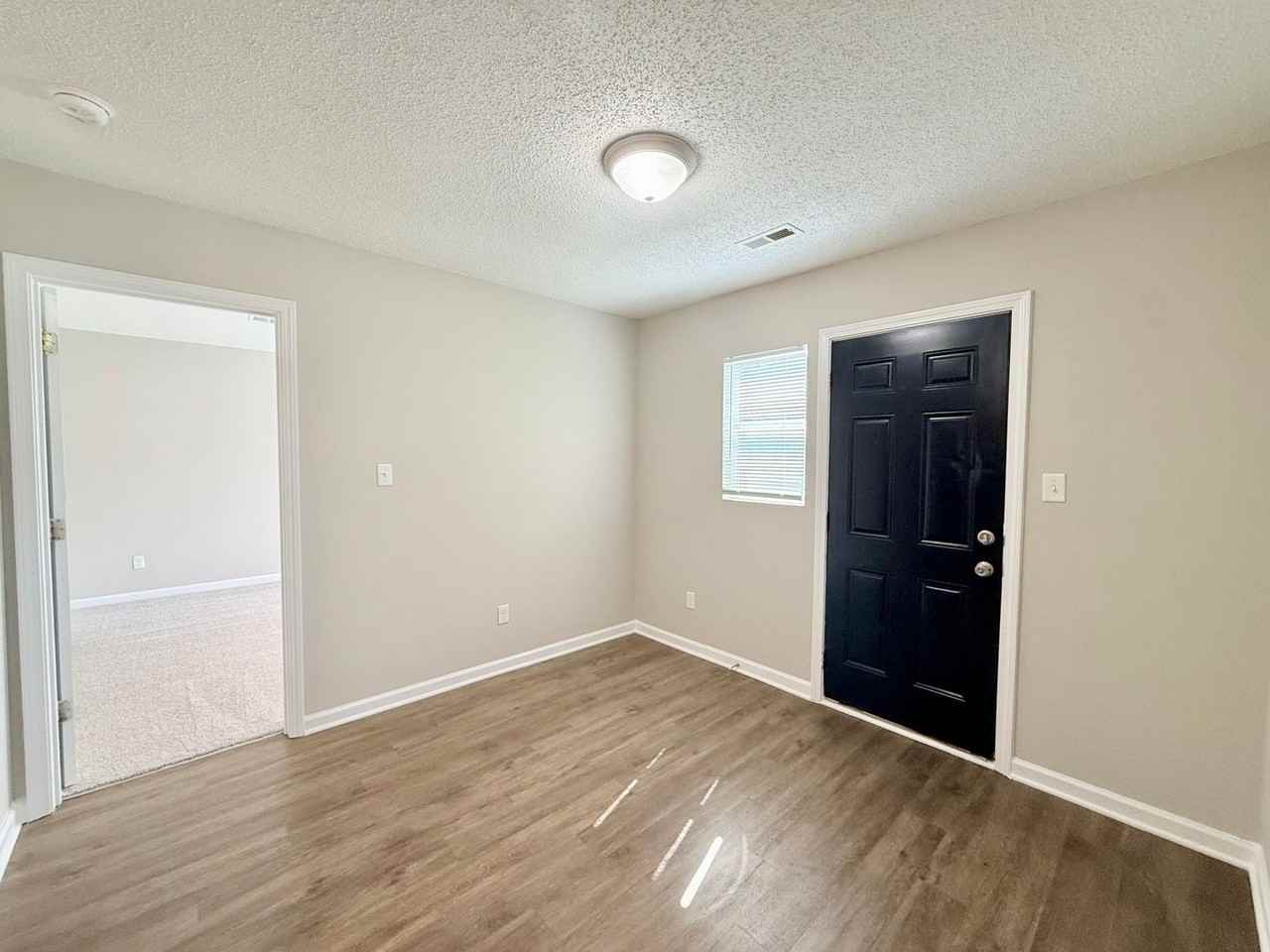 1706 Oakdale Green Dr - Photo 5 of 15